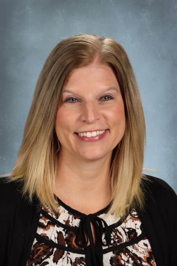 Beth Lacey - Administrative Assistant Redeemer School
